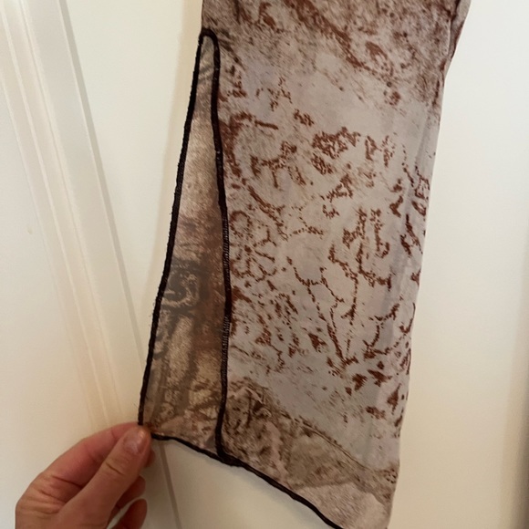 Bebe So- Boho Sheer Asymmetrical Top size XS - Picture 4 of 6